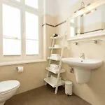 Schloss Am App 4 *
